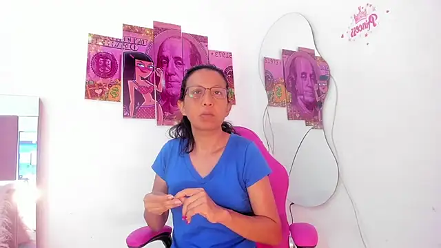 Snapshot of Livia_Coxs chatting on 12, 3, 2026 Livia Coxs online show from 12, 3, 2026