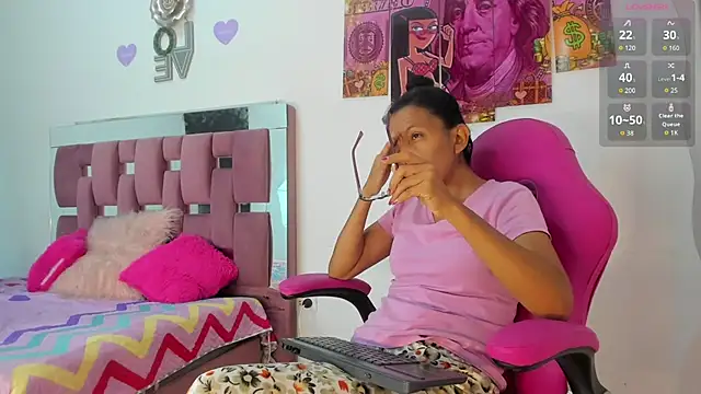 Snapshot of Livia_Coxs chatting on 13, 3, 2026 Livia Coxs online show from 13, 3, 2026