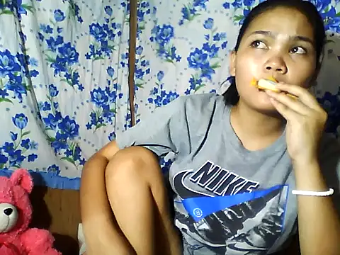 Snapshot of PinaySkinnyJust18 chatting on 21, 6, 2026 PinaySkinnyJust18 online show from 21, 6, 2026