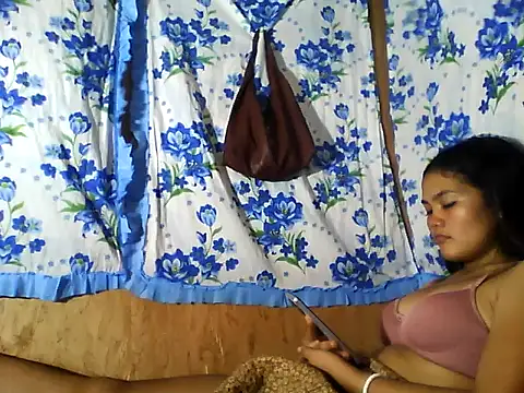 Snapshot of PinaySkinnyJust18 chatting on 23, 6, 2026 PinaySkinnyJust18 online show from 23, 6, 2026