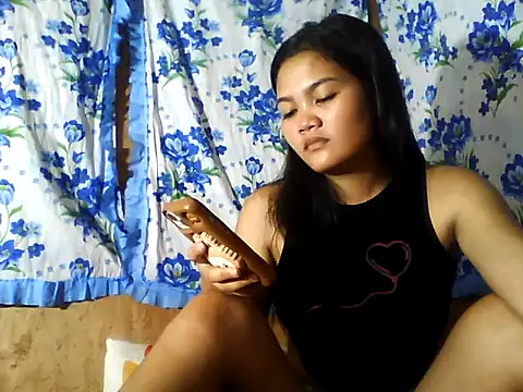 Snapshot of PinaySkinnyJust18 chatting on 23, 6, 2026 PinaySkinnyJust18 online show from 23, 6, 2026