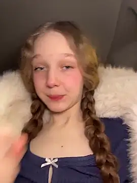 Snapshot of outside_rosy chatting on 9, 3, 2026 outside rosy online show from 9, 3, 2026