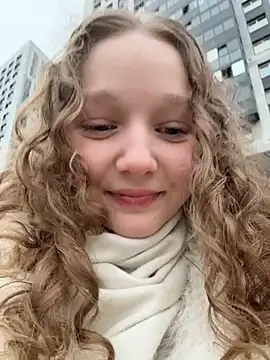 Snapshot of outside_rosy chatting on 19, 3, 2026 outside rosy online show from 19, 3, 2026