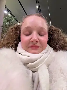 Snapshot of outside_rosy chatting on 20, 3, 2026 outside rosy online show from 20, 3, 2026