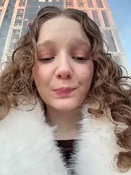 Snapshot of outside_rosy chatting on 21, 3, 2026 outside rosy online show from 21, 3, 2026