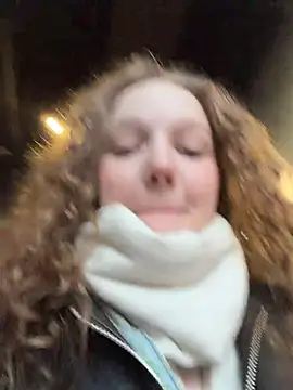 Snapshot of outside_rosy chatting on 27, 3, 2026 outside rosy online show from 27, 3, 2026