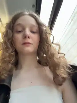 Snapshot of outside_rosy chatting on 30, 3, 2026 outside rosy online show from 30, 3, 2026