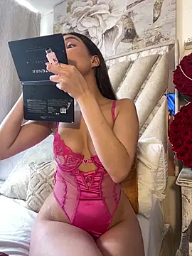 Snapshot of Amaliarand chatting on 10, 4, 2026 Amaliarand online show from 10, 4, 2026