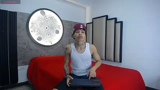 Dogan Renzo0 online show from 5, 2, 2026