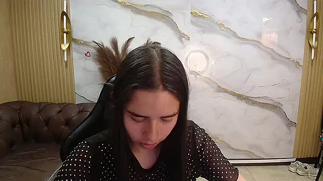 Snapshot of Qetsyah_tf chatting on 18, 4, 2026 Qetsyah tf online show from 18, 4, 2026