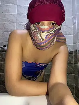 Snapshot of Rabab_Queen chatting on 21, 4, 2026 Rabab Queen online show from 21, 4, 2026