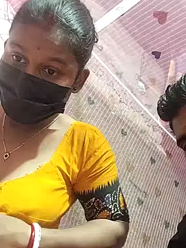 Snapshot of Romanticoupls4 chatting on 3, 2, 2026 Romanticoupls4 online show from 3, 2, 2026