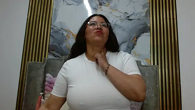 Snapshot of violeMurray chatting on 23, 3, 2026 violeMurray online show from 23, 3, 2026