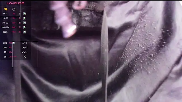 Snapshot of lizzyvixxxx chatting on 19, 3, 2026 lizzyvixxxx online show from 19, 3, 2026