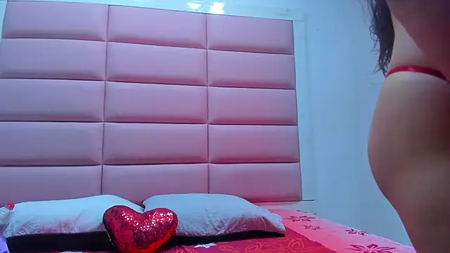 Snapshot of Catalinna_03 chatting on 12, 3, 2026 Catalinna 03 online show from 12, 3, 2026