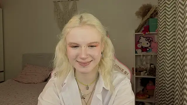 Mia WaterFall online show from 25, 3, 2026