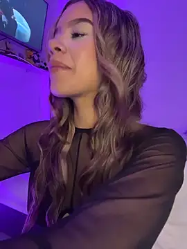 Snapshot of BellaMoon_ chatting on 25, 3, 2026 BellaMoon online show from 25, 3, 2026