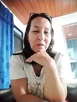 Snapshot of RosseLaure chatting on 1, 6, 2026 RosseLaure online show from 1, 6, 2026