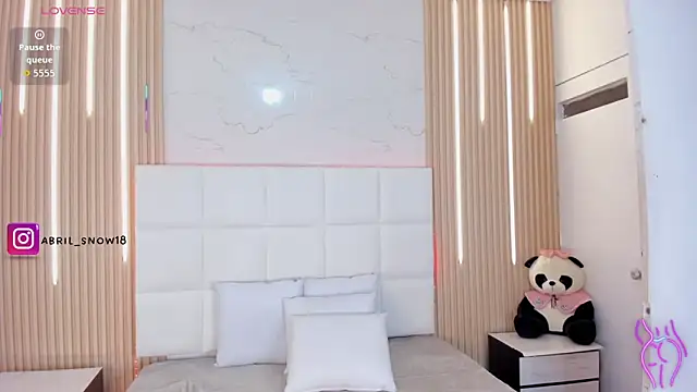 Snapshot of abril_snow chatting on 21, 3, 2026 abril snow online show from 21, 3, 2026