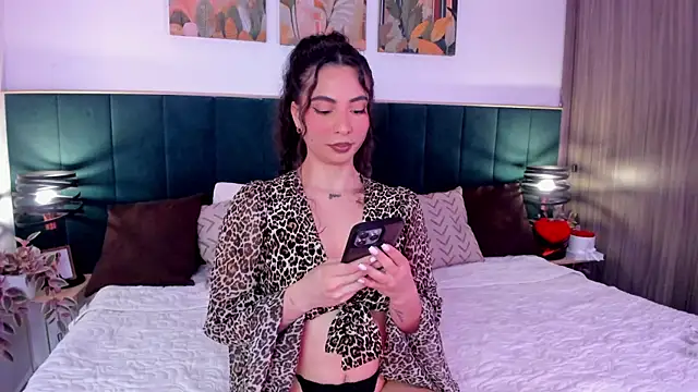 Snapshot of IrinaBlanc chatting on 18, 6, 2026 IrinaBlanc online show from 18, 6, 2026