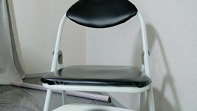 Snapshot of kyuleather chatting on 11, 4, 2026 kyuleather online show from 11, 4, 2026