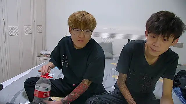 Snapshot of paofu-001 chatting on 23, 3, 2026 paofu-001 online show from 23, 3, 2026