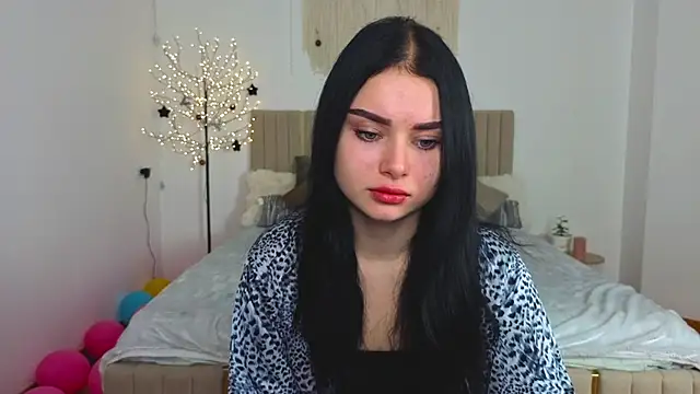 Snapshot of Silena_sky chatting on 18, 1, 2026 Silena sky online show from 18, 1, 2026