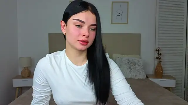 Snapshot of Silena_sky chatting on 2, 2, 2026 Silena sky online show from 2, 2, 2026