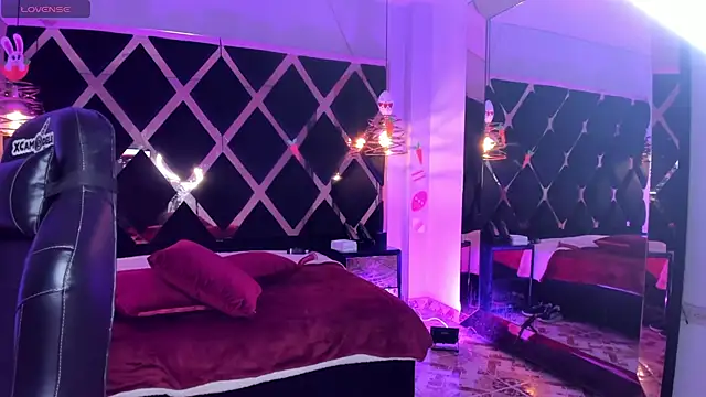 Snapshot of Lucia_24x chatting on 18, 4, 2026 Lucia 24x online show from 18, 4, 2026