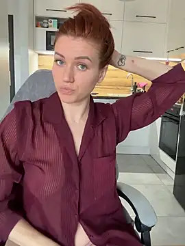 Snapshot of VelvetVibes26 chatting on 10, 4, 2026 VelvetVibes26 online show from 10, 4, 2026