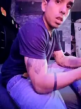 Snapshot of MRdxxx444 chatting on 12, 3, 2026 MRdxxx444 online show from 12, 3, 2026