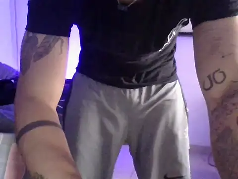 Snapshot of MRdxxx444 chatting on 11, 4, 2026 MRdxxx444 online show from 11, 4, 2026