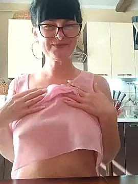 AliceSwan57 online show from 25, 6, 2026