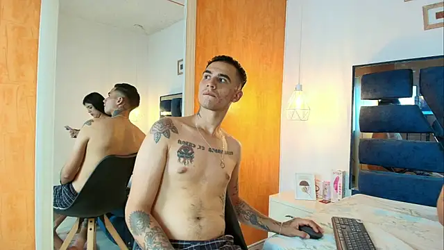 Snapshot of Irina_and_Max chatting on 4, 4, 2026 Irina and Max online show from 4, 4, 2026