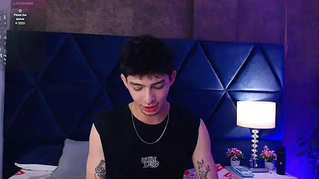 Logan Woods online show from 23, 2, 2026