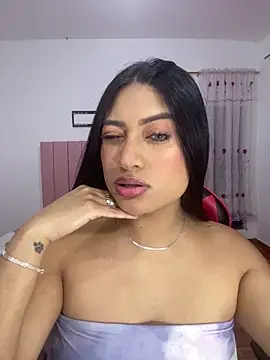 Snapshot of GabrielaZuluaga chatting on 6, 2, 2026 GabrielaZuluaga online show from 6, 2, 2026