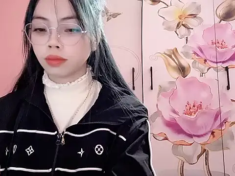 Suki 99 online show from 14, 2, 2026