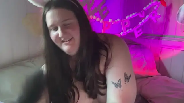 Snapshot of xopeachybaby chatting on 1, 4, 2026 xopeachybaby online show from 1, 4, 2026