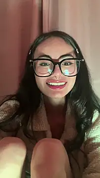  Lucycherry online show from 20, 6, 2026