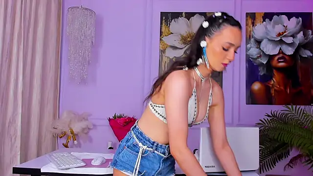 Snapshot of AvaCassidy chatting on 6, 4, 2026 AvaCassidy online show from 6, 4, 2026