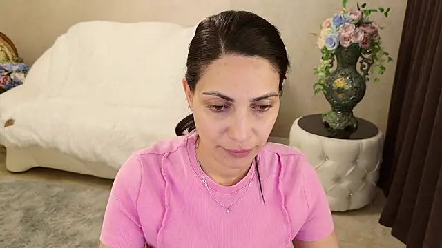 LovelyBeatrice online show from 8, 2, 2026