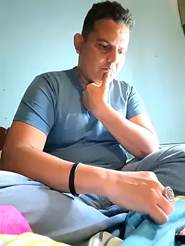 Snapshot of THONETE chatting on 18, 4, 2026 THONETE online show from 18, 4, 2026