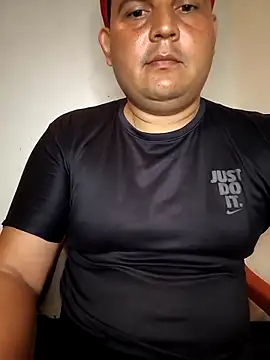 Snapshot of THONETE chatting on 26, 4, 2026 THONETE online show from 26, 4, 2026