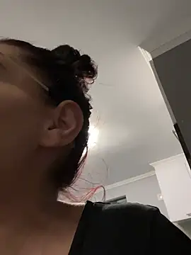 HiddendesireXO01 online show from 12, 2, 2026