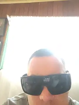 Snapshot of LUis3194 chatting on 16, 5, 2026 LUis3194 online show from 16, 5, 2026