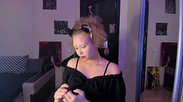 Snapshot of Senya_Sol chatting on 25, 3, 2026 Senya Sol online show from 25, 3, 2026