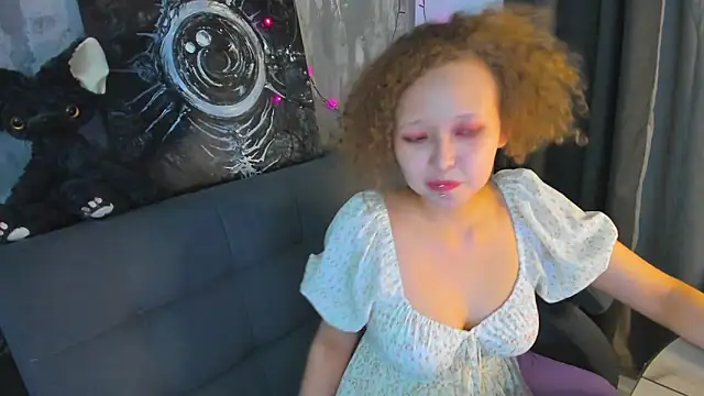 Snapshot of Senya_Sol chatting on 4, 6, 2026 Senya Sol online show from 4, 6, 2026