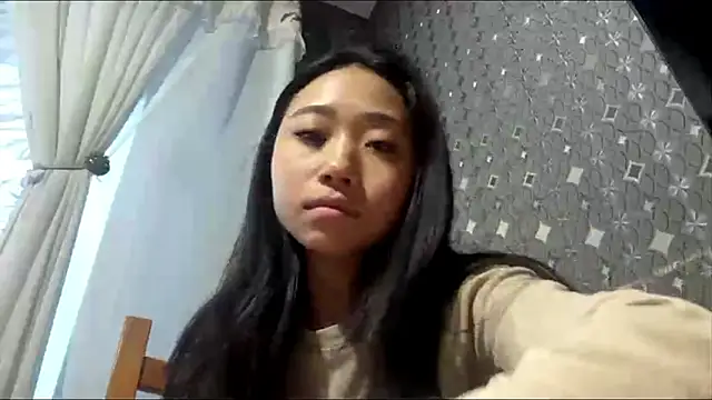 SweetMiaXO online show from 8, 3, 2026
