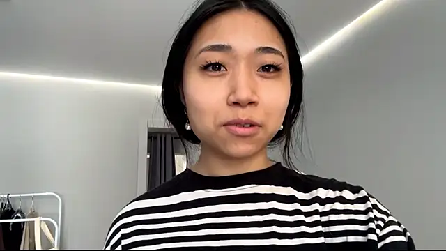 SweetMiaXO online show from 10, 3, 2026
