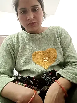 Cute-karisma1234 online show from 3, 2, 2026